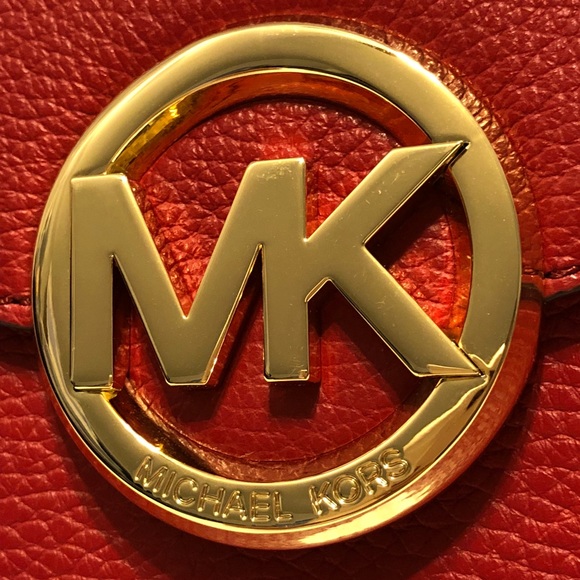 🚫SOLD🚫 MICHAEL KORS Fulton Small Flap Leather - Picture 2 of 5